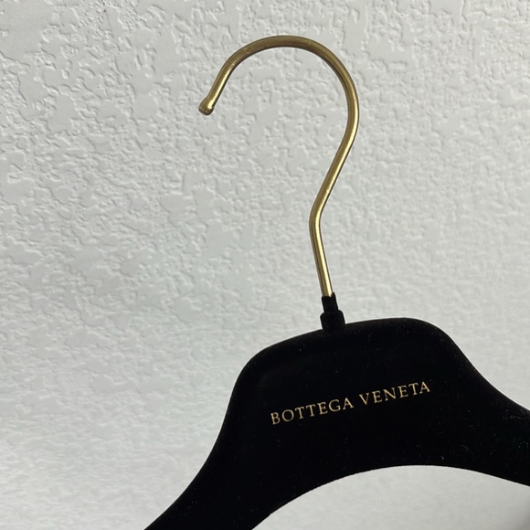 Bottega Veneta Velvet Flocked Logo Hanger - Picture 4 of 5